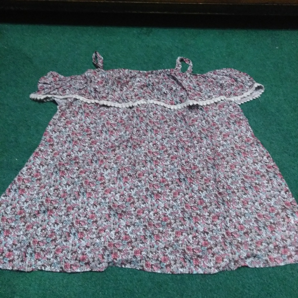 Torrid floral ruffle top. Size 3.